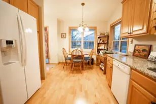 11079 Eagle Ridge Way, Chisago City, MN 55013 - Photo 3