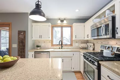 7901 Bristol Road, Woodbury, MN 55125 - Photo 13