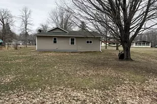 213 E Park Ave, Luck, WI 54853 - Photo 23