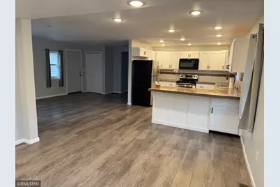 213 E Park Avenue, Luck, WI 54853 - Photo 5