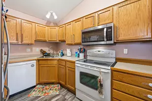 478 W Overlook Dr, Ellsworth, WI 54011 - Photo 7