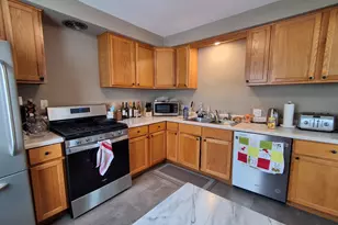 2301 Cromwell Dr, Minneapolis, MN 55410 - Photo 11