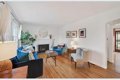 1890 Yorkshire Avenue, Saint Paul, MN 55116 - Photo 3