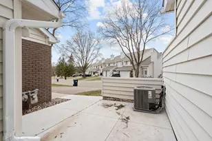 12819 Echo Ln, Apple Valley, MN 55124 - Photo 19