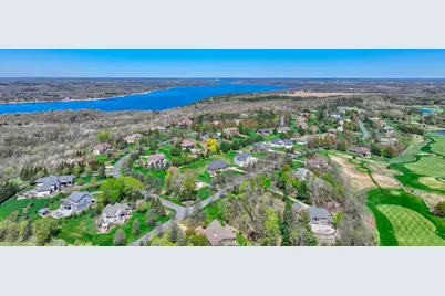 327 Lindsay Road, Hudson, WI 54016 - Photo 5