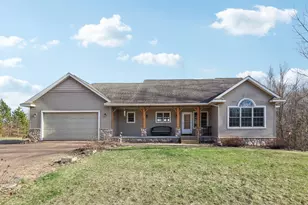 17489 Pleasant Valley Rd, Shafer, MN 55074 - Photo 3