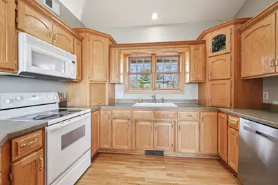 17489 Pleasant Valley Road, Shafer, MN 55074 - Photo 17