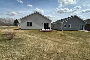 215 8th Ave NE, Isanti, MN 55040 - Photo 15