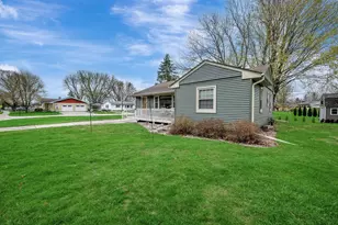 939 S Orient St, Fairmont, MN 56031 - Photo 3