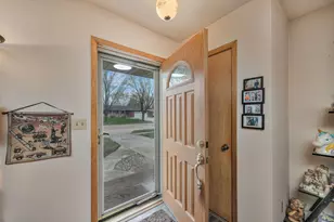 939 S Orient St, Fairmont, MN 56031 - Photo 7