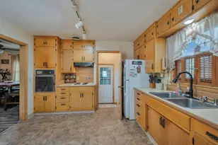 939 S Orient St, Fairmont, MN 56031 - Photo 13