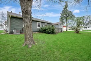 939 S Orient St, Fairmont, MN 56031 - Photo 5