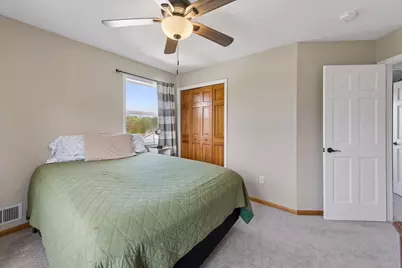254 Jaspers Circle S, Chaska, MN 55318 - Photo 29