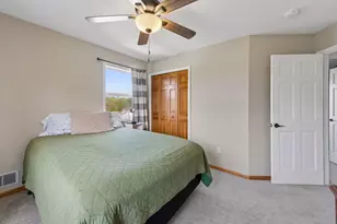 254 Jaspers Cir S, Chaska, MN 55318 - Photo 29