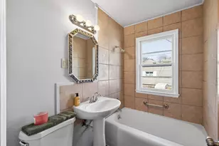 1701 Rose Ave E, Saint Paul, MN 55106 - Photo 9