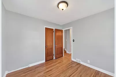 1701 Rose Avenue E, Saint Paul, MN 55106 - Photo 11