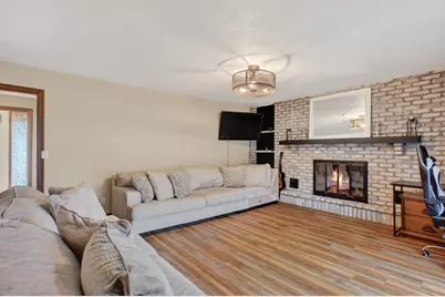 716 11th Avenue E, Alexandria, MN 56308 - Photo 7