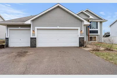 1802 Independence Street S, Cambridge, MN 55008 - Photo 7