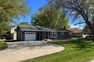 600 Jefferson Ave SW, Watertown, MN 55388 - Photo 1
