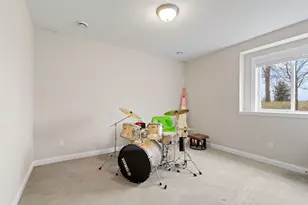 6015 Kimberly Ln N, Plymouth, MN 55446 - Photo 45