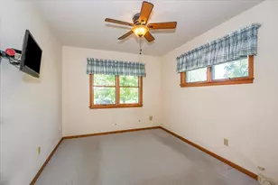 818 Lincoln St, Superior, WI 54880 - Photo 9