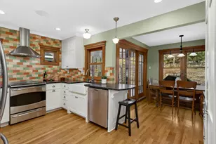 2219 Knapp St, Saint Paul, MN 55108 - Photo 13