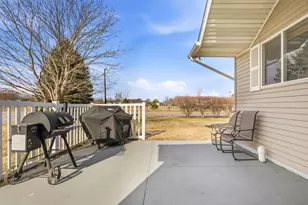 605 Hickory Dr, Saint Joseph, MN 56374 - Photo 25