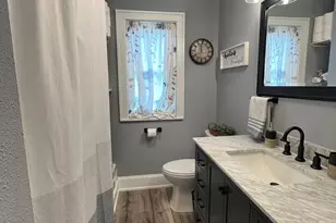 605 E 10th St, Duluth, MN 55805 - Photo 11