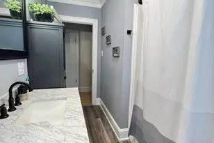 605 E 10th St, Duluth, MN 55805 - Photo 13