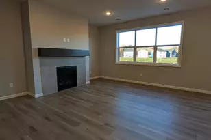 10538 Goodview Ave S, Cottage Grove, MN 55016 - Photo 3