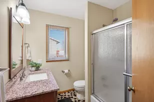 2317 Montana Ave E, Maplewood, MN 55119 - Photo 15