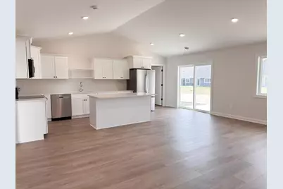 718 South Division Street, Roberts, WI 54023 - Photo 5