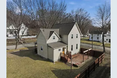 921 11th Street E, Menomonie, WI 54751 - Photo 3