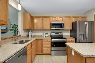 18659 Kalmar Trail, Lakeville, MN 55044 - Photo 7