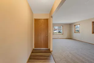 2042 Bluestone Ln, Eagan, MN 55122 - Photo 5