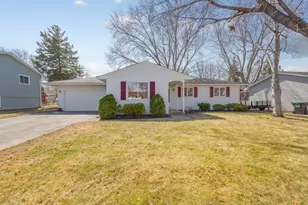 2042 Bluestone Ln, Eagan, MN 55122 - Photo 3