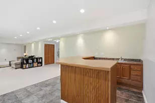 10389 Fox Run Rd, Woodbury, MN 55129 - Photo 9