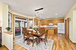 4925 Narcissus Ln N, Plymouth, MN 55446 - Photo 9