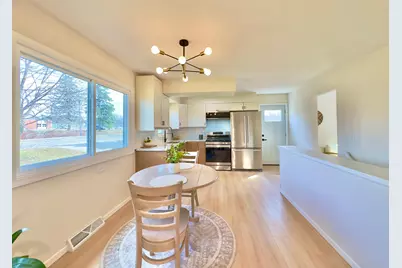 2125 Hazelwood Street, Maplewood, MN 55109 - Photo 11