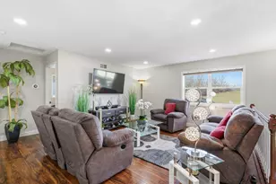 1372 Desoto St, Saint Paul, MN 55130 - Photo 9