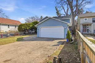 1372 Desoto St, Saint Paul, MN 55130 - Photo 3