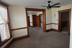 200 5th St SW, Austin, MN 55912 - Photo 3