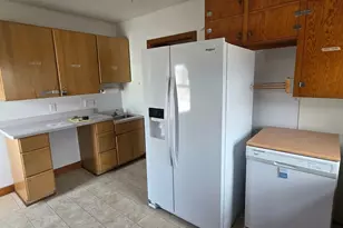 200 5th St SW, Austin, MN 55912 - Photo 5