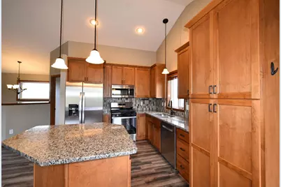 887 Golf View Avenue, Zumbrota, MN 55992 - Photo 13