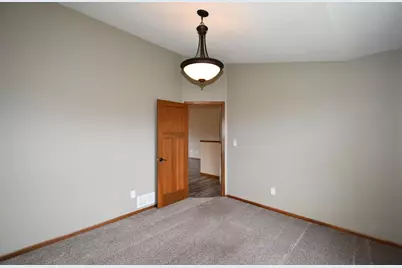 887 Golf View Avenue, Zumbrota, MN 55992 - Photo 17