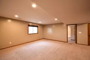 887 Golfview Ave, Zumbrota, MN 55992 - Photo 29