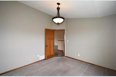 887 Golf View Avenue, Zumbrota, MN 55992 - Photo 17