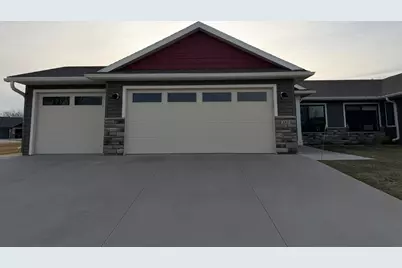 147 Highland Circle, Zumbrota, MN 55992 - Photo 1