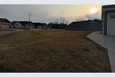 147 Highland Circle, Zumbrota, MN 55992 - Photo 5