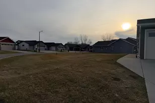 147 Highland Circle, Zumbrota, MN 55992 - Photo 5